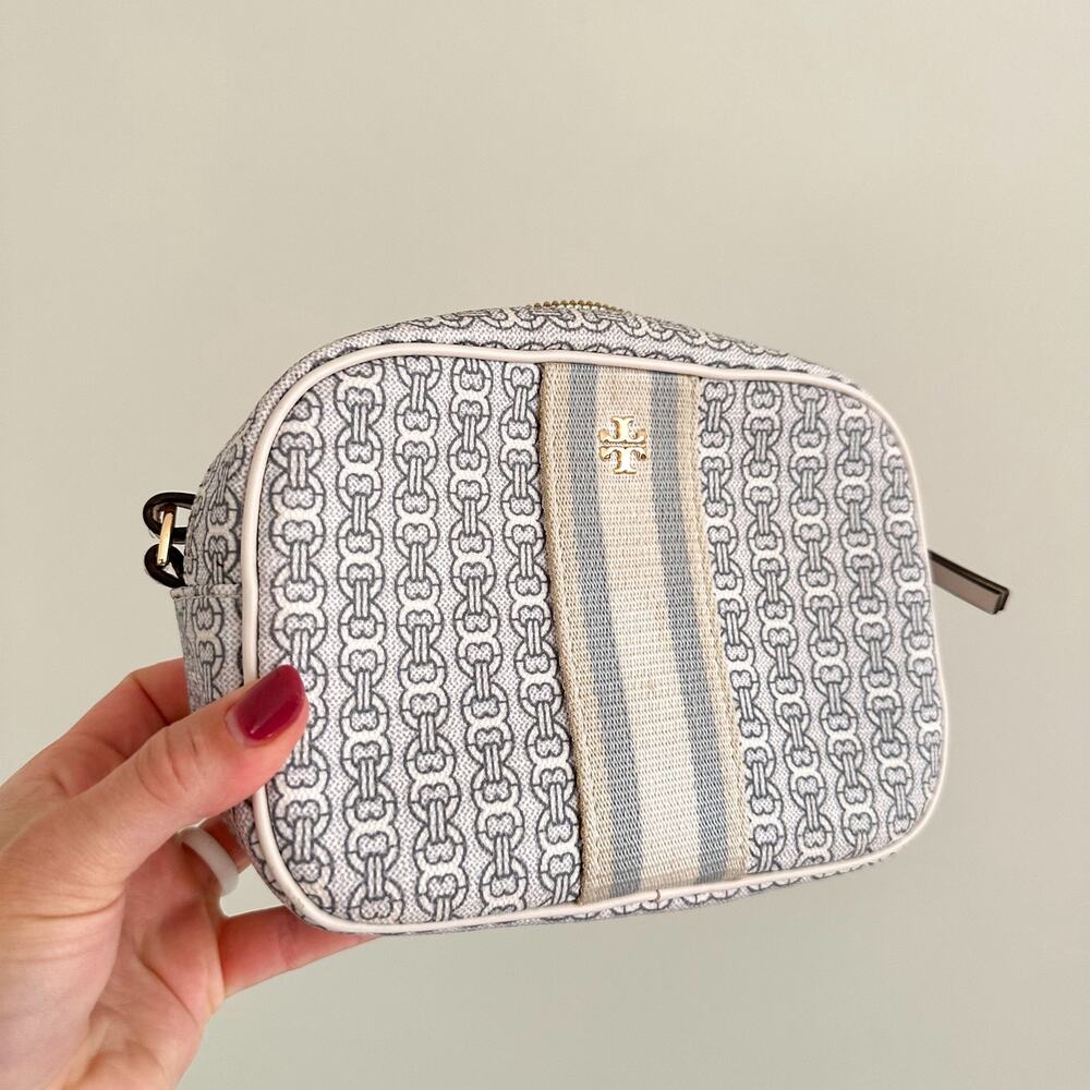 Tory Burch Gemini Link Canvas Zip Around Mini Crossbody Bag White Blue - Picture 3 of 10